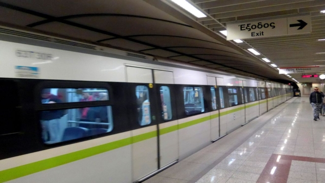 Τραγική εξέλιξη! Νεκρός ο άνδρας που έπεσε στις ράγες στον σταθμό «Άγιος Αντώνιος»