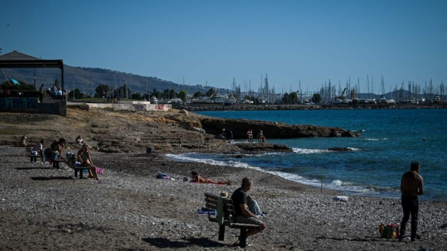 Καιρός σήμερα 6/11: Αύξηση της θερμοκρασίας και πρόσκαιρες βροχές – Αναλυτικά η πρόγνωση