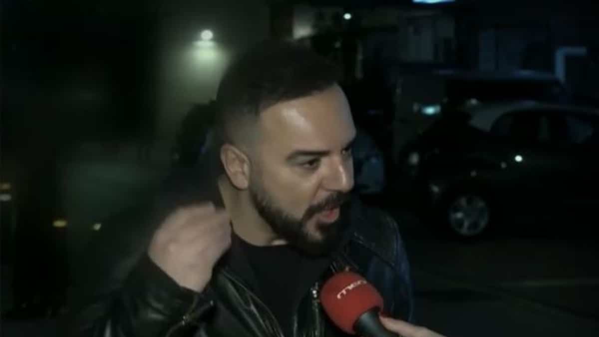 «Γιατί το έκανε αυτό; Δεν υπάρχει πιο ωραίο πράγμα από τις γεματούλες, τις χοντρές, τις ωραίες» – Αντιδρά ο Τριαντάφυλλος στην αλλαγή του τραγουδιού της Πρωτοψάλτη (video)