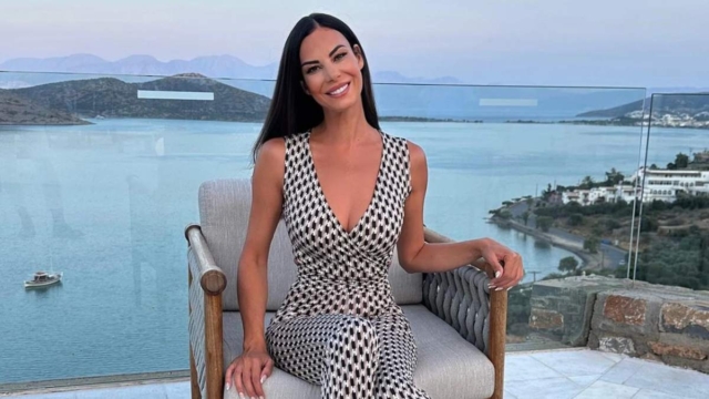 Εύη Βατίδου: Τι ισχυρίζεται η 57χρονη συνεπιβάτιδα της μηχανής, που τραυματίστηκε στη συμπλοκή με το μοντέλο