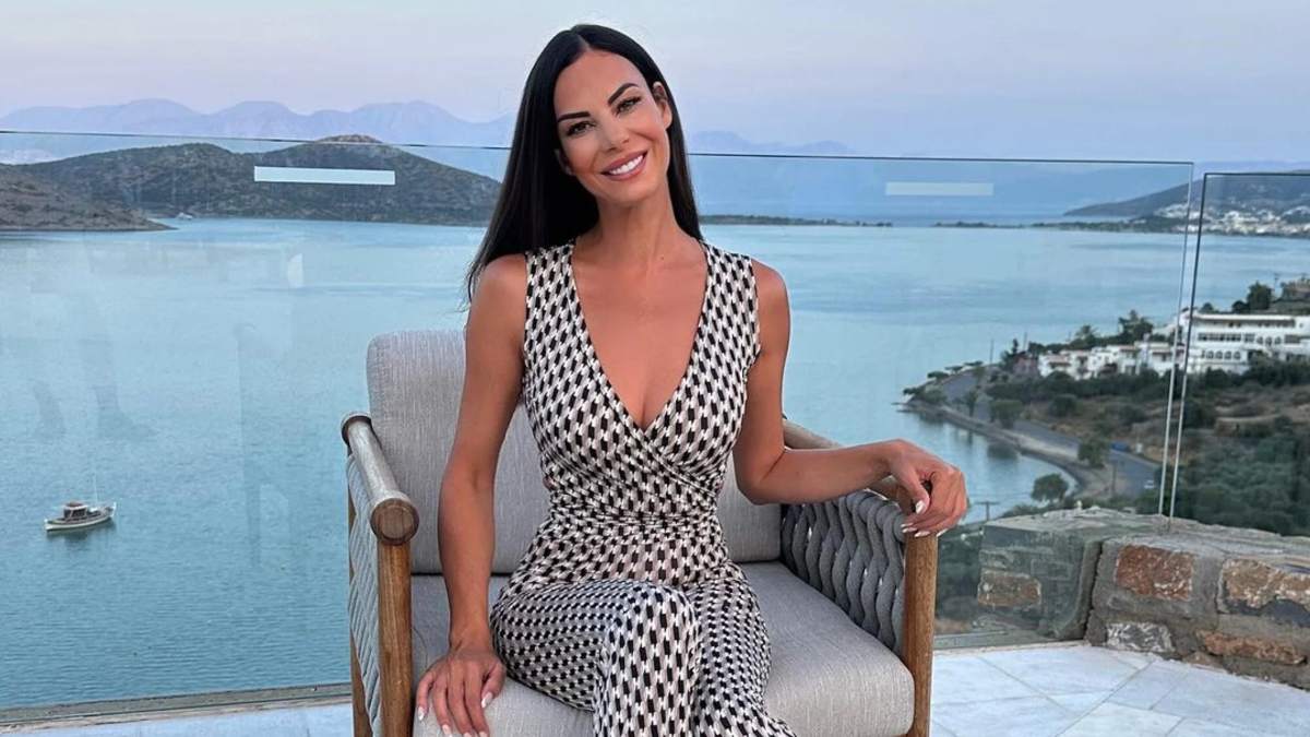 Εύη Βατίδου: Τι ισχυρίζεται η 57χρονη συνεπιβάτιδα της μηχανής, που τραυματίστηκε στη συμπλοκή με το μοντέλο