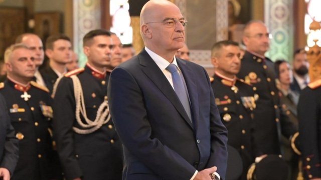 Δένδιας για ελληνική αμυντική βιομηχανία: «Προφανώς και μπορούμε να φτιάξουμε δικά μας drones, πυραύλους και ραντάρ» (video)