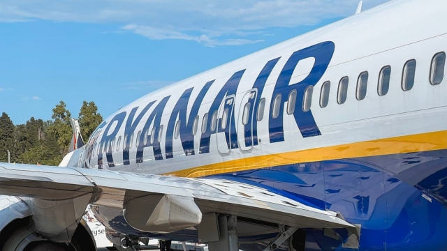 Ryanair: Απίθανη προσφορά – Εισιτήρια με 15 ευρώ για 17 προορισμούς του εξωτερικού