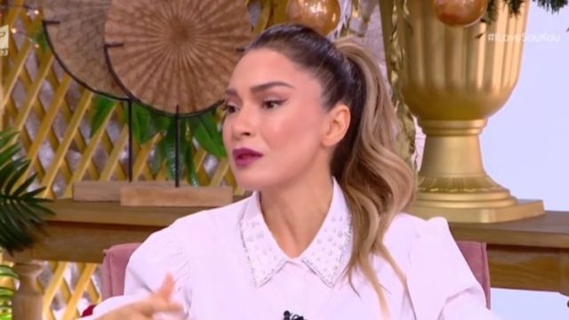 «Σπαράζει» καρδιές η Αποστολία Ζώη: «Στο μνημόσυνο της μητέρας μου έμαθα ότι ο μπαμπάς μου έχει καρκίνο, ήμουν μουδιασμένη» (video)