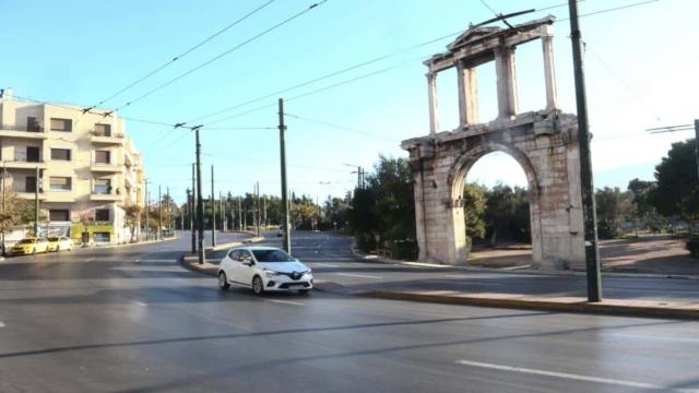 Καιρός σήμερα 26/12: Επιμένει το ανοιξιάτικο σκηνικό –  Στους 21 βαθμούς η θερμοκρασία
