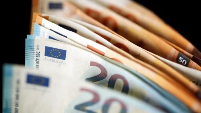 Ανάσα: 200 ευρώ έκτακτο επίδομα – Ποιοί το λαμβάνουν