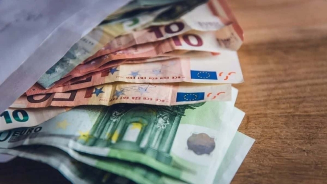 Μέχρι 1.000 ευρώ στις τσέπες: «Έσκασε» η χαρμόσυνη είδηση για πολυαναμενόμενο επίδομα