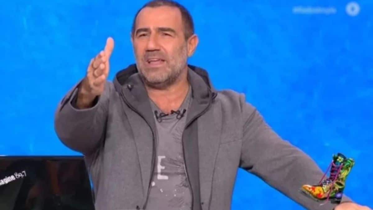 Σάλος με ΒΙΝΤΕΟ των «Ράδιο Αρβύλα» – «Κάτι άθλιοι τύποι – Προσβάλει την Ελλάδα ο Κανάκης»