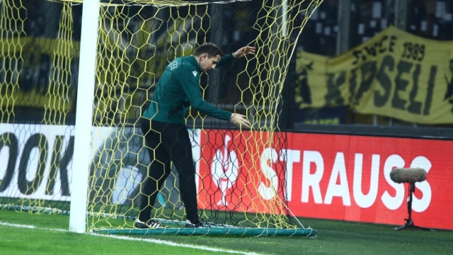 Super League: Ξαναρχίζει το πρωτάθλημα – Επιστρέφουν και οι ξένοι διαιτητές