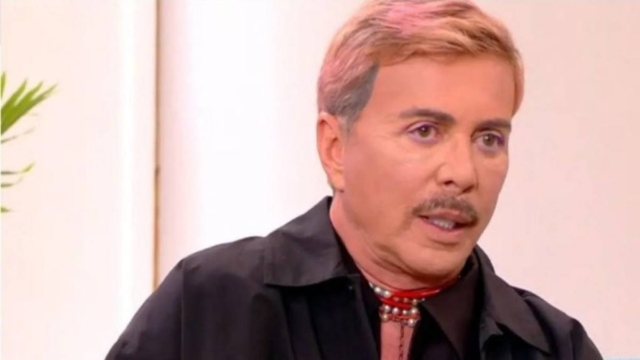«Ράγισε» καρδιές ο Λάκης Γαβαλάς: «Μου λείπουν οι αδερφές μου, δεν με έχουν πάρει τηλέφωνο εδώ και 11 χρόνια»