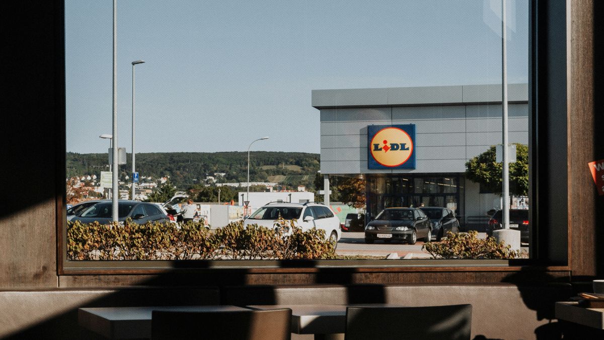 Έκτακτη ανακοίνωση από τα Lidl: Ανακαλεί άρον άρον 43 πασίγνωστα σνακ