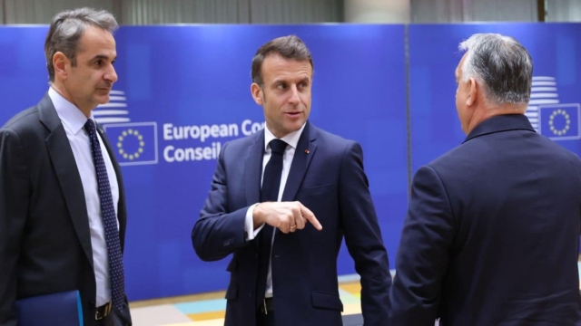Σύνοδος Κορυφής: Ιστορική απόφαση για την Ουκρανία – Αποχώρησε τσαντισμένος ο Όρμπαν – Νέα σύσκεψη στις 11 το πρωί (video)