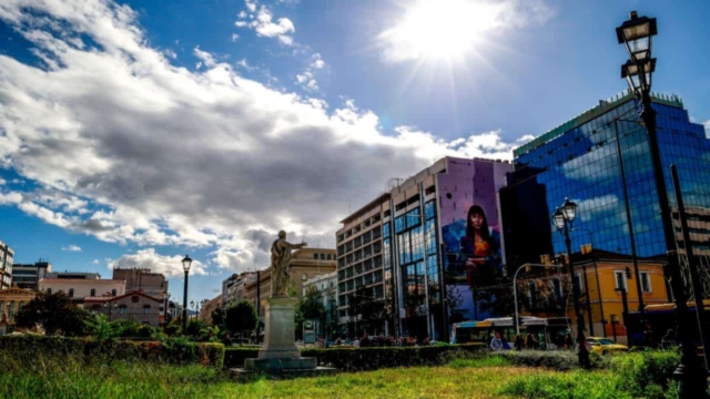 Καιρός σήμερα 23/12: Ηλιοφάνεια σχεδόν σε όλη την Ελλάδα – Πού θα πέσουν βροχές και καταιγίδες