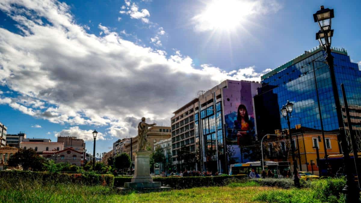 Καιρός σήμερα 23/12: Ηλιοφάνεια σχεδόν σε όλη την Ελλάδα – Πού θα πέσουν βροχές και καταιγίδες