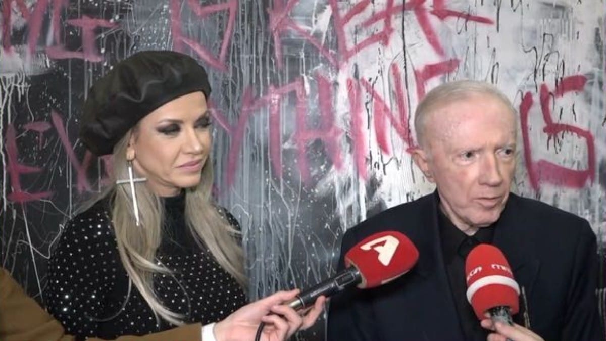 Έδωσε το λόγο του ο Κωνσταντίνος Πλεύρης για την Σιακαβάρα – «Είναι βέβαιο ότι θα την παντρευτώ! Ο γάμος είναι ένα απαραίτητο γεγονός για τη διαιώνιση του είδους» (Video)