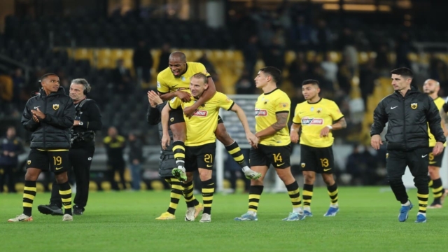 Super League: Αυτοί είναι όλοι οι αγώνες που θα γίνουν κεκλεισμένων των θυρών – Ποιος από τους τρεις “μεγάλους” βγαίνει στη σέντρα