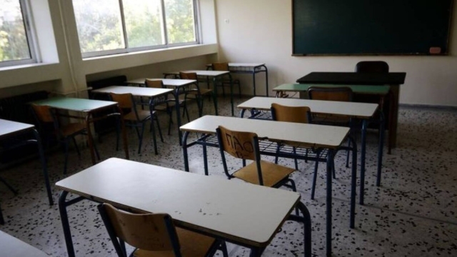 Ναύπακτος: Απίστευτο περιστατικό με 13χρονο που “έγδυνε” συμμαθήτριές του και μοίραζε τις φωτογραφίες τους