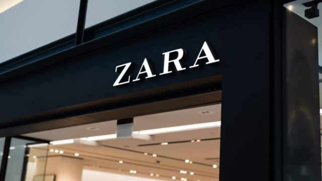 5 φορέματα από το Zara με 22,99 ευρώ: Θα σε κοιτάνε όλοι στις γιορτές