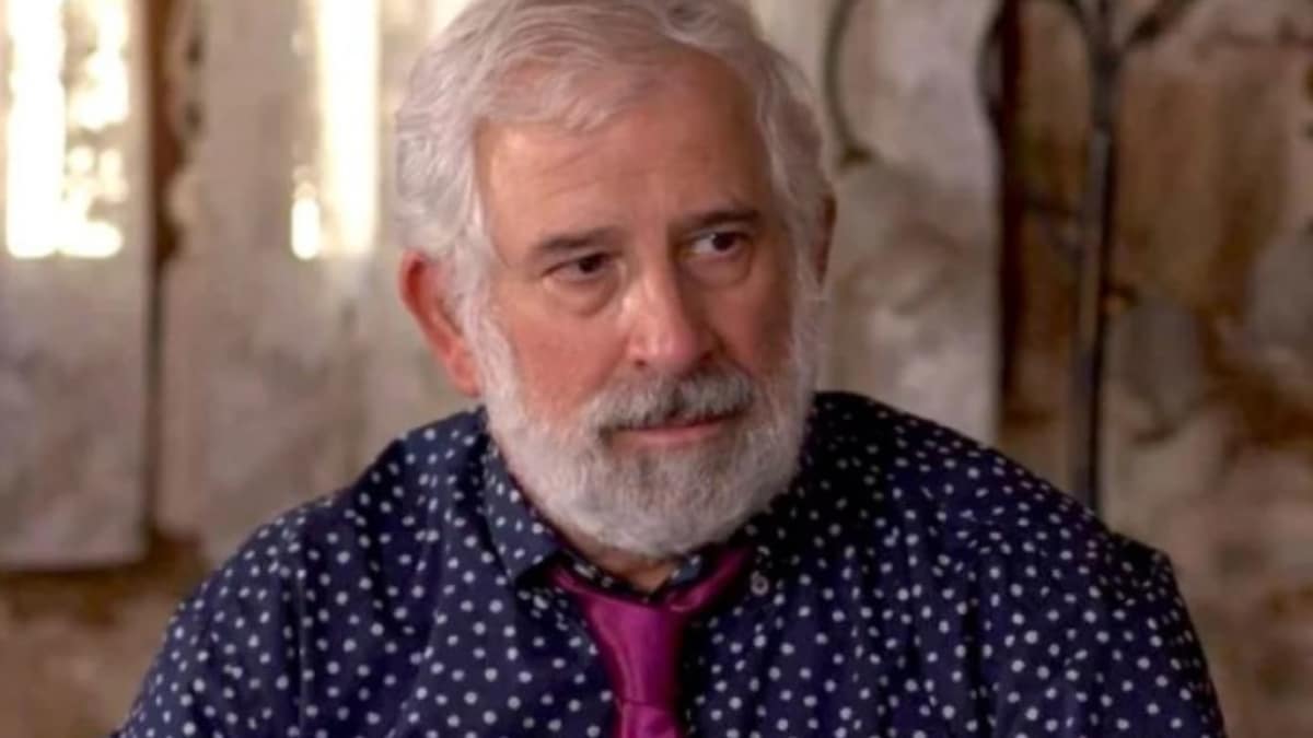 «Τέλος» ο Πέτρος Φιλιππίδης – Το ανακοινώνει σε όποιον παίρνει τηλέφωνο