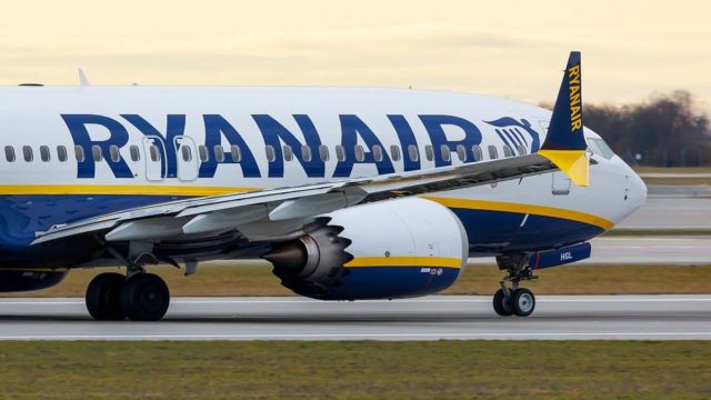 Ryanair προσφορά: Εισιτήρια με μόλις 20 ευρώ!