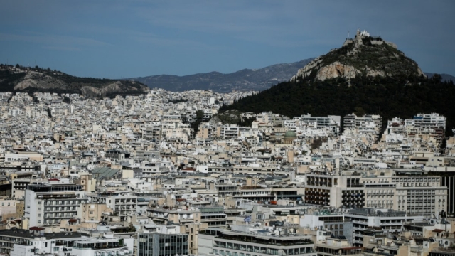 Έρχεται το «Ανακαινίζω-Ενοικιάζω»: Το πρόγραμμα βγαίνει άμεσα στον αέρα – Θα αφορά 12.500 κατοικίες