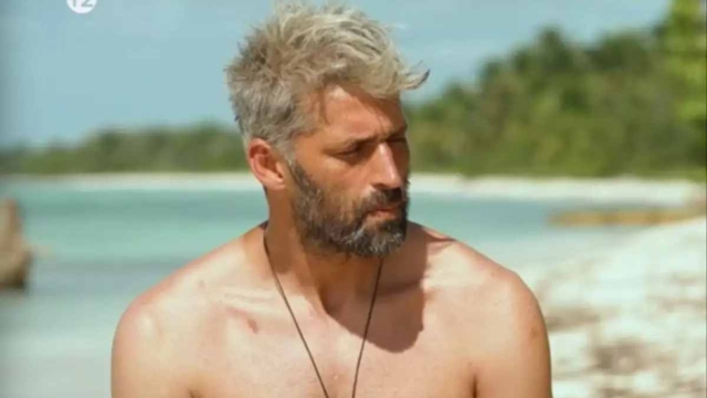 Survivor 2024: «Λύγισε» ο Αλέξης Παππάς – «Το 1990 περνούσαμε τα σύνορα με τους γονείς μου μέσα από το βουνό»