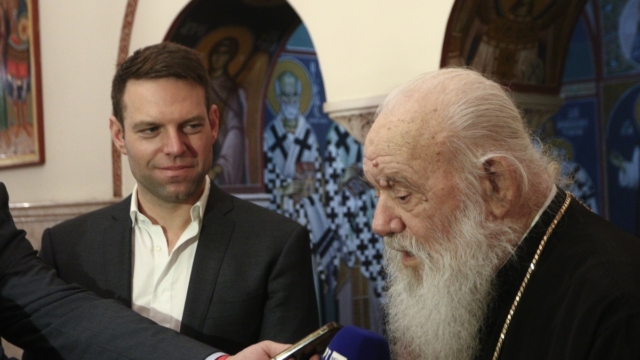 Αρχιεπίσκοπος Ιερώνυμος για ομόφυλα ζευγάρια: «Είμαι επιφυλακτικός με το νομοσχέδιο» – Η συνάντηση με τον Στέφανο Κασσελάκη