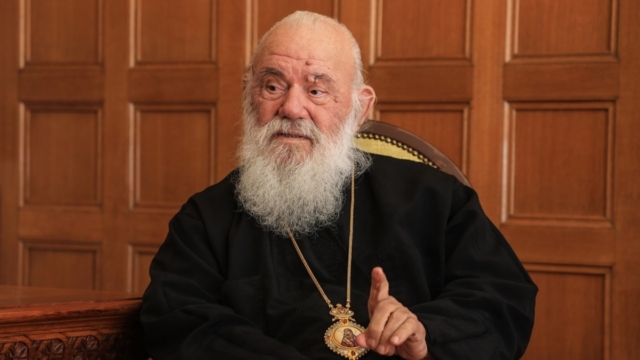 «Βόμβα» Ιερώνυμου: «Θα μπορούσε να γίνει δημοψήφισμα για τα ομόφυλα ζευγάρια, πρέπει να ρωτηθούν οι πολίτες»