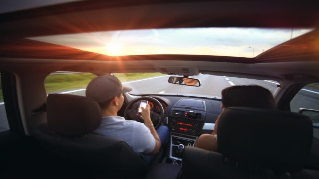 Ενοικίαση αυτοκινήτου στη στιγμή; Dirent a car!