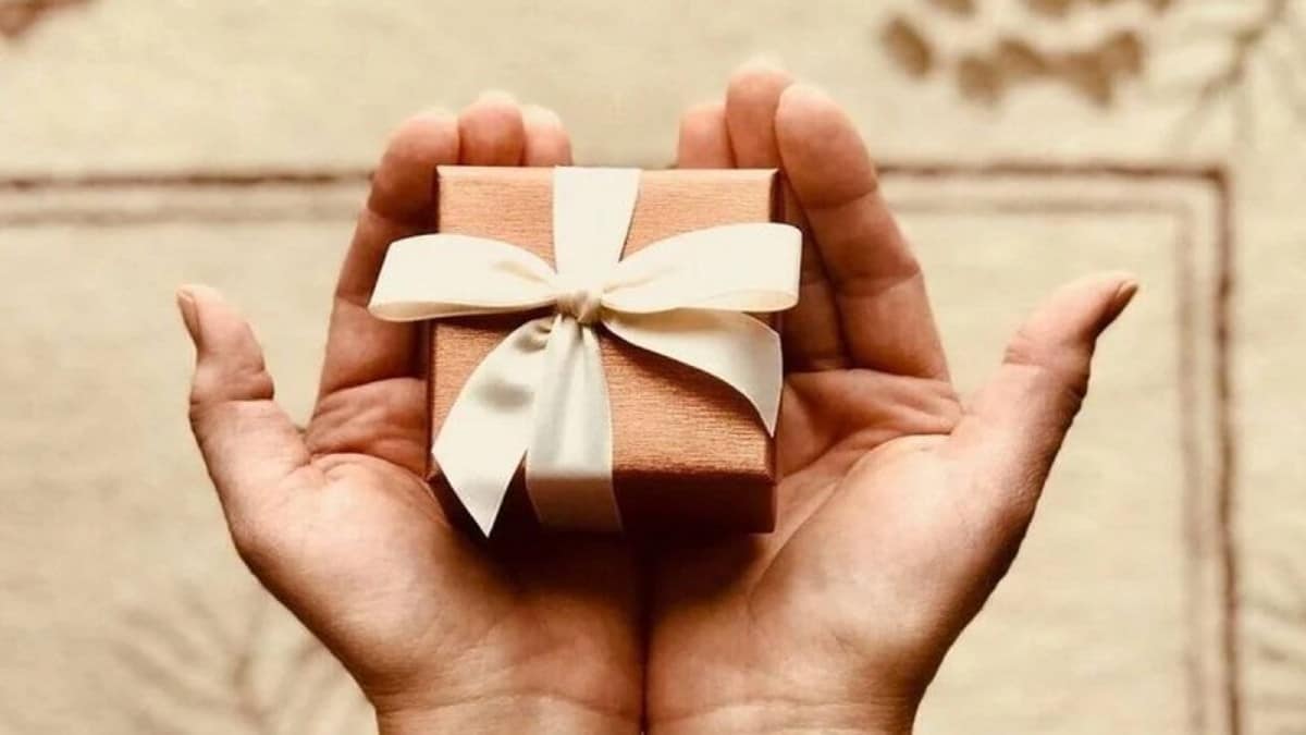 Ποιοι γιορτάζουν σήμερα, Κυριακή 21 Ιανουαρίου, σύμφωνα με το εορτολόγιο;
