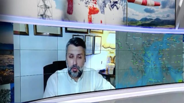Ανατρέπει τα δεδομένα ο Γιάννης Καλλιάνος: «Το παράδοξο της Αττικής – Το πυκνό χιόνι επιμένει μόνο σε περιοχές…»