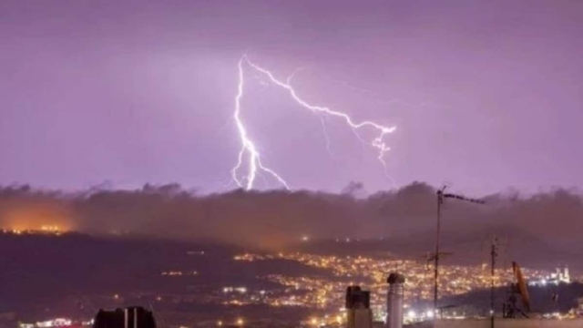 Μήνυμα του 112 στη Δυτική Ελλάδα: «Περιορίστε τις μετακινήσεις σας» – Πού θα χτυπήσει η κακοκαιρία τις επόμενες ώρες