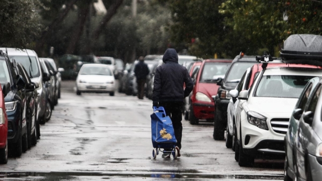 Καιρός σήμερα 12/1: Ψύχος σε όλη τη χώρα με χιονόνερο και χιόνια – Αναλυτική πρόγνωση