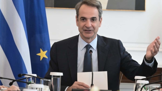 Ανακοινώσεις Μητσοτάκη για ακρίβεια: Πλαφόν στο περιθώριο μικτού κέρδους για το βρεφικό γάλα – «Η Ελλάδα δεν είναι μπανανία…»