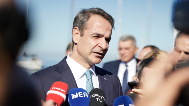Μήνυμα ελπίδας Μητσοτάκη από τα Χανιά: «Θα αντιμετωπίσουμε την εισαγόμενη ακρίβεια και τις γεωπολιτικές κρίσεις» (video)