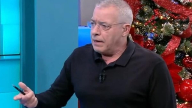 Ξεσπάθωσε ο Νίκος Μάνεσης:  «Οι γονείς των παιδιών που επιτίθενται είναι για πολλά χαστούκια, για πολλές κλωτσιές»