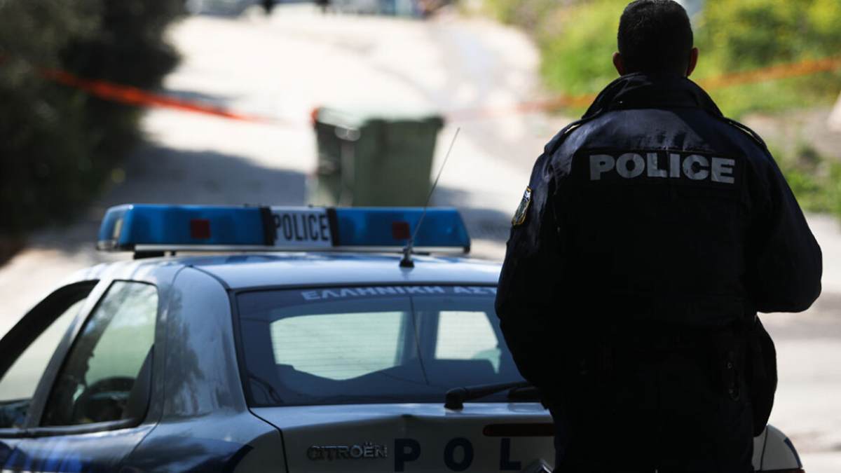 Έγκλημα στο Βόλο: «Με πήρε τηλέφωνο και μου είπε σκότωσα τον αδερφό σου» – Τα πρώτα λόγια της συζύγου του 50χρονου