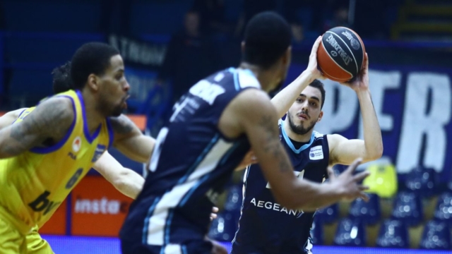 Ρίτας Βίλνιους – Περιστέρι bwin: Πυραυλοκίνητη η ομάδα του Σπανούλη, διέλυσε τους Λιθουανούς με 17 τρίποντα στο Basketball Champions League