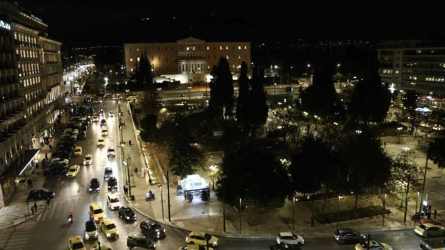 Η φωτογραφία της ημέρας: Η πλατεία Συντάγματος από ψηλά