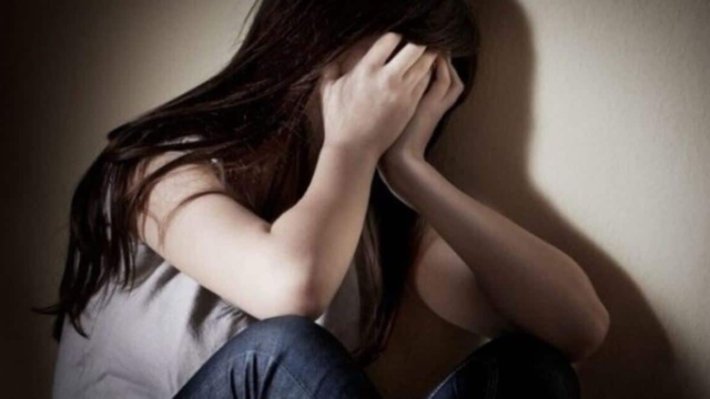 Φρίκη στα Πατήσια: 56χρονος βίαζε την ανήλικη κόρη της συντρόφου του από 8 χρονών