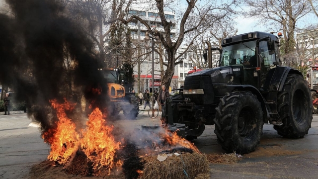 Αποχωρούν από τα μπλόκα οι αγρότες: Πως θα συνεχίσουν τις κινητοποιήσεις τους;