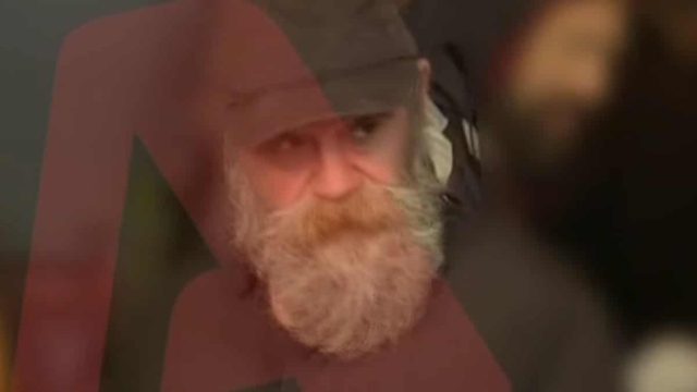 Εκτέθηκε ο Κωνσταντίνος Πολυχρονόπουλος: «Που βρήκατε τα λεφτά για τα φρουτάκια;» – Η έντονη αντίδραση στην κάμερα μετά την ερώτηση
