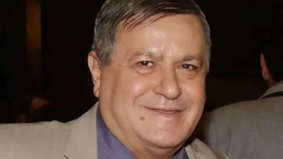 Αυτός 64 κι αυτή…: Η «χαώδης» διαφορά ηλικίας του Γιάννη Καπετάνιου με τη σύντοφό του – «Αφού δεν έχει εκείνη πρόβλημα, θα έχω εγώ;» (photo)