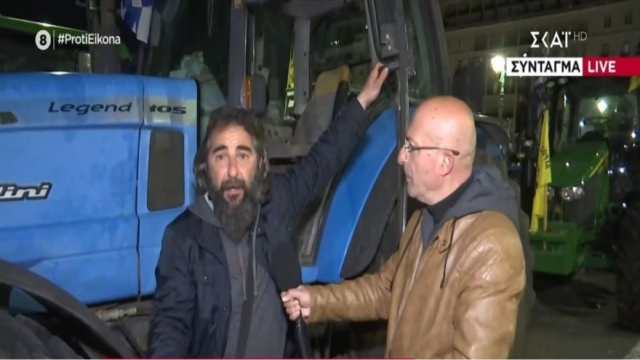 Παράπονο αγρότη στο Σύνταγμα: «Νιώθω πληγωμένος – Όλοι εδώ “χαχαχούχα”, παράτησαν τα τρακτέρ και πήγαν τις βόλτες τους» (Video)