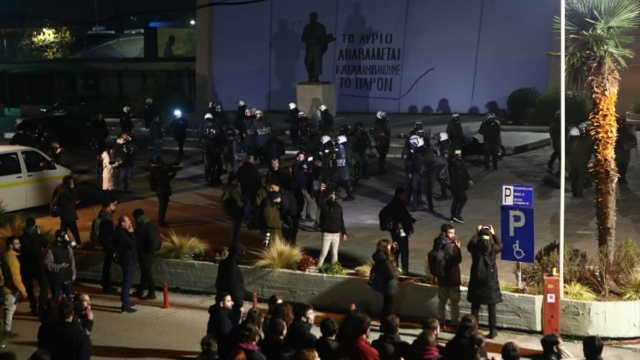 ΑΠΘ: Ανακατάληψη της Νομικής μετά την αστυνομική επιχείρηση