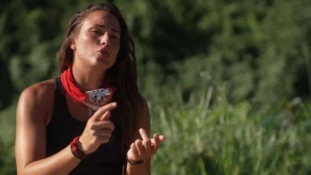 Survivor 2024: Κόλαφος η Ασημίνα για τον Τζέιμς – «Μακάρι να είχα και εγώ μια επιχείρηση και να ήταν όλα ωραία, έχω κάνει όλες τις δουλειές»