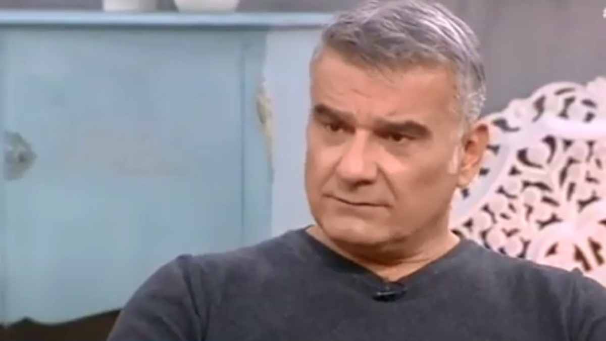 Κώστας Αποστολάκης για τους γάμους ομόφυλων: «Η γνώμη μου είναι ό,τι λέει το Ευαγγέλιο, το παιδί πρέπει να έχει πατέρα και μητέρα»