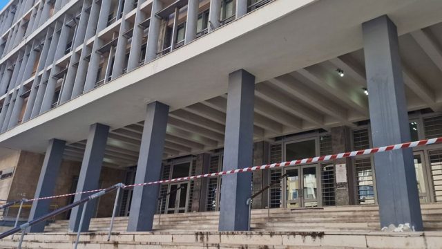 Θρίλερ στην Θεσσαλονίκη: Παγιδευμένος με εκρηκτικό μηχανισμό ο φάκελος στα δικαστήρια