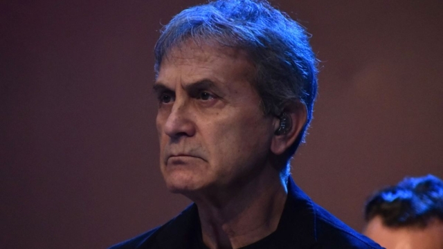 Κατάθεση ψυχής από Γιώργο Νταλάρα: «Η ζωή της μητέρας μου ήταν τραγωδία – Έστειλε το μεγάλο της παιδί στο ορφανοτροφείο»