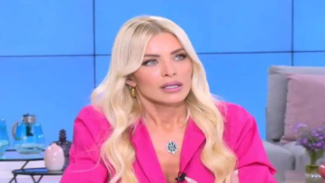 Προβληματισμένη η Κατερίνα Καινούργιου: «Αν με ρωτούσαν ευθέως αν θα είχε πρόβλημα το παιδί μου να είναι ομοφυλόφιλο, θα ήθελα λίγο να το σκεφτώ» (Video)